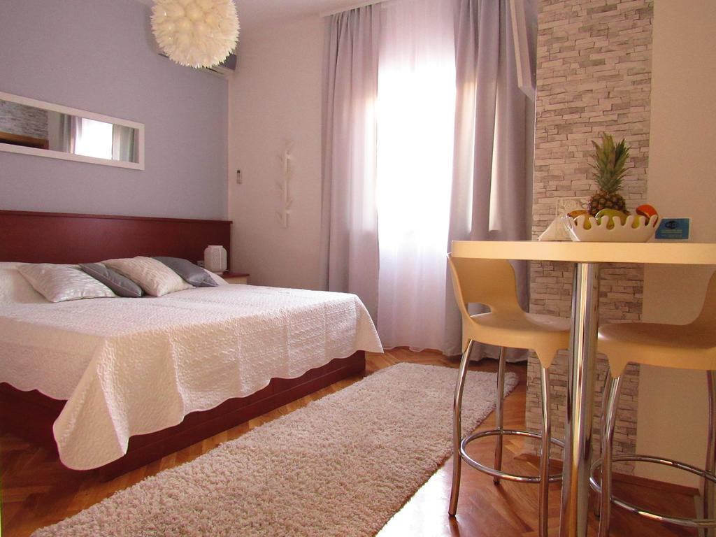 Apartments Roko Kaštela Exterior foto